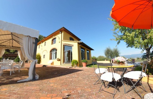 Casalguidi Villa | Villa Sandra Ortensia