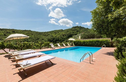 Bucine Villa | Villa Soldani - Sixteen Bedroom Villa, Sleeps 33