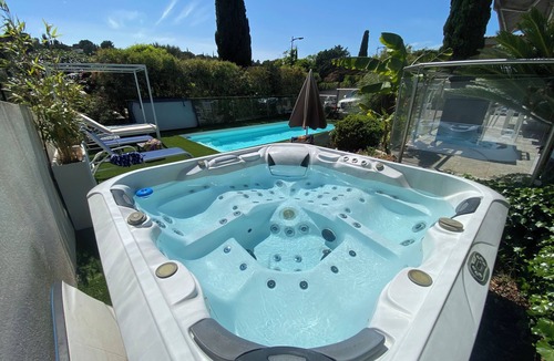 Carnoux-en-Provence House | Villa Swimming pool Jacuzzi Billiards Home Cinema 5 minutes from Cassis and its Calanques