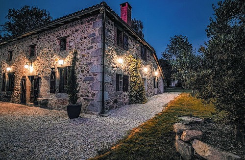 Lesterps Villa | Villa TagiBao with heated pool and SPA