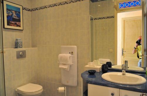 Vielle-Chapelle Bed & Breakfast | Villa Valflor chambres d'hôtes et appartements