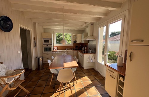 Labenne-Ocean Villa | Villa Valhalla - 400 meters from the beach with a big heated pool and sauna!