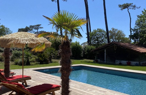 Labenne-Ocean Villa | Villa Valhalla - 400 meters from the beach with a big heated pool and sauna!