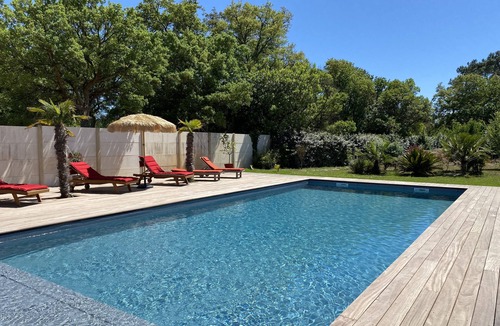 Labenne-Ocean Villa | Villa Valhalla - 400 meters from the beach with a big heated pool and sauna!