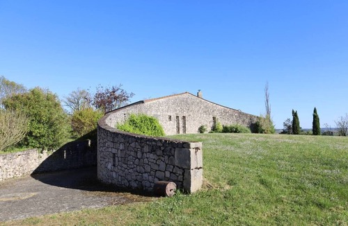 Tombeboeuf Villa | Villa with 360° view on a quiet hill