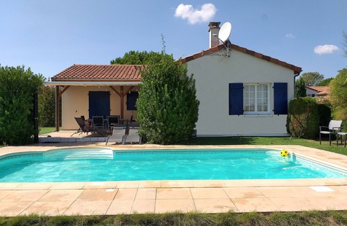 Vasles Villa | Villa with garden near beautiful golf course