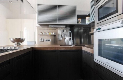 Livorno Villa | Villa with sauna pool, chrome therapy and fitness area