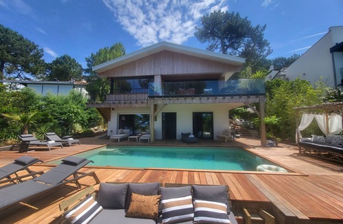 Pyla-sur-Mer Villa | Villa with swimming pool and panoramic view in Pyla, 6' walk from the beach.