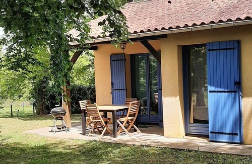 Calviac-en-Perigord House | Village of 10 cottages with heated outdoor swimming pool, restaurant on 1 hectare of land