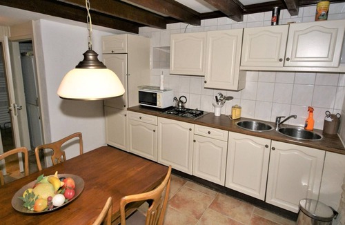 Lusignac House | Vintage Holiday Home in Lusignac with Pool