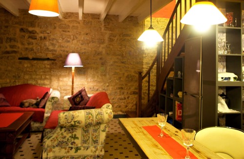 Paizay-le-Tort Cottage | Vocation Home FR Stone Cottage centre of Poitou-Charentes, La Rochelle & Cognac