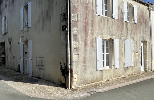 Soubise Apartment | Vue Charente
