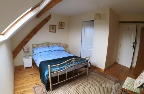 Bersac-sur-Rivalier House | Vue Du Vallon