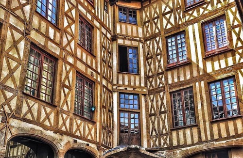 Saint-Junien Apartment | Welcome to Saint-Junien!