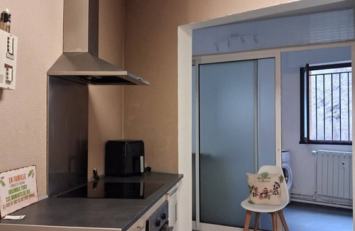 Centre Ville Apartment | Welcome to walk or cycle nearby.