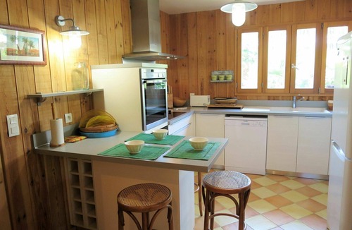 Le Porge House | Wonderful private villa for 6 guests with private pool, A/C, WIFI, TV and patio