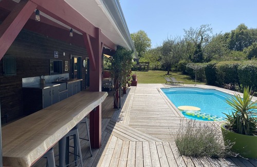 Saint-Andre-de-Cubzac House | Wooden house near Bordeaux