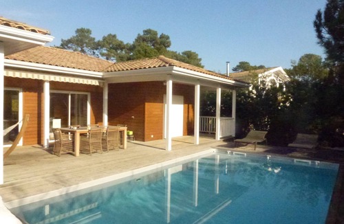 L'Herbe Villa | Wooden villa with swimming pool, Cap Ferret, 8 people
