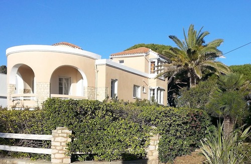 Saint-Cyr-sur-Mer Villa | Your holidays by the Mediterranean in a pleasant family villa