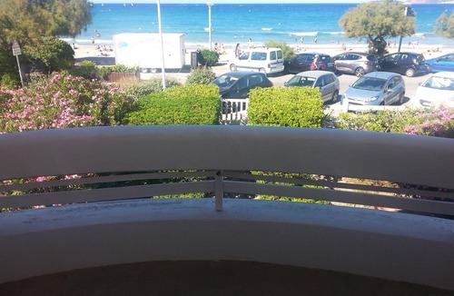 Saint-Cyr-sur-Mer Villa | Your holidays by the Mediterranean in a pleasant family villa