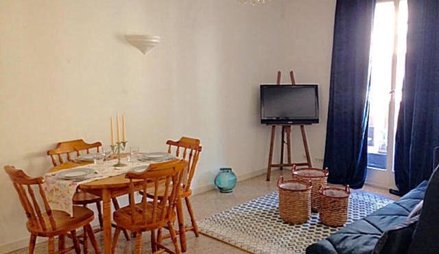 2-room apartment 300 meters from beaches and restaurants
