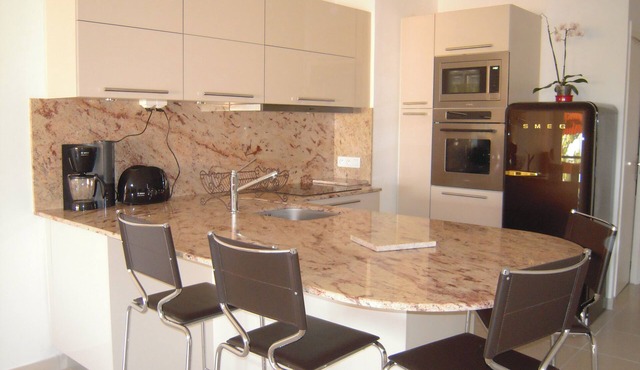3 luxury rooms, sea view , Beaulieu sur mer