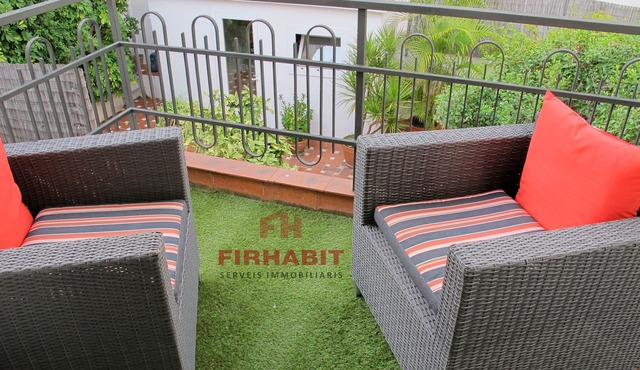 Apartment in the center of Arenys de Mar, 5 min. walking from the beach.