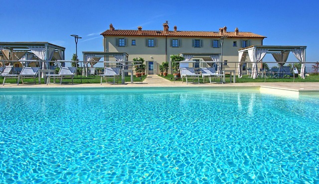 Cosy apartment for 3 people with A/C, pool, WIFI, TV and panoramic view