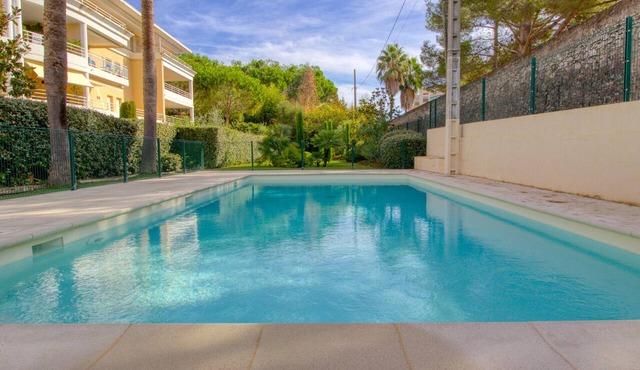 Golfe Juan - 4 People - Swimming Pool - Private Parking