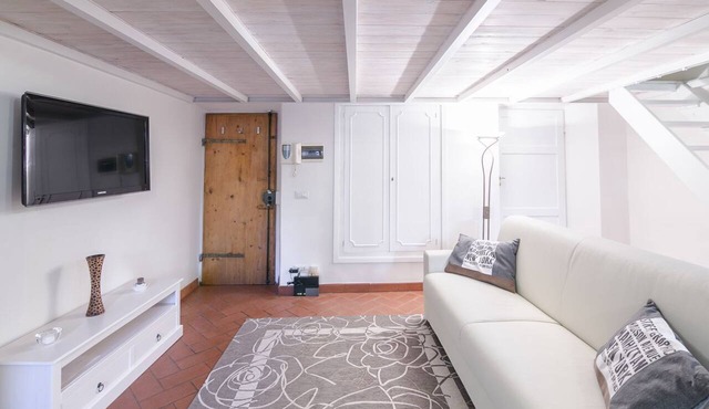 San Niccolò Loft in Florence by Mmega