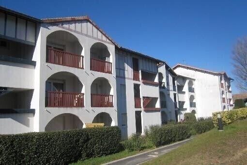 250m from the beaches with pool, F3 with terrace and balcony st jean de luz