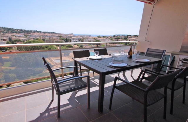 3-room apartment - 5 people - Residence swimming pool - Air conditioning - Wifi - Sea view -.