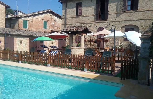 Apartment 10 min from the center overlooking the beautiful Tuscan countryside