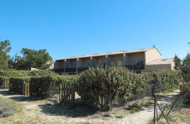 Apartment Les Hameaux de l'Ocean (CCP104) in Maubuisson - 6 persons, 2 bedrooms