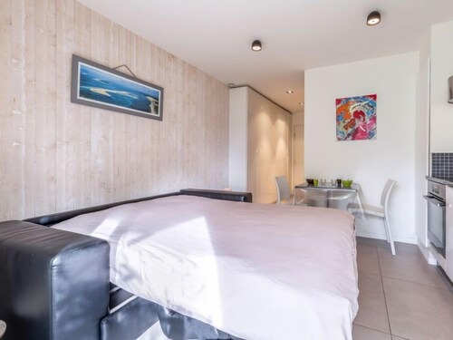 Apartment Les Pieds dans l'eau in Arcachon - 3 persons, 1 bedrooms