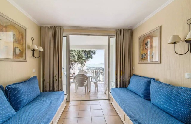 Apartments in the Restanques of the Gulf of St Tropez - maeva Home - Apartment with a splendid sea view for 5 people