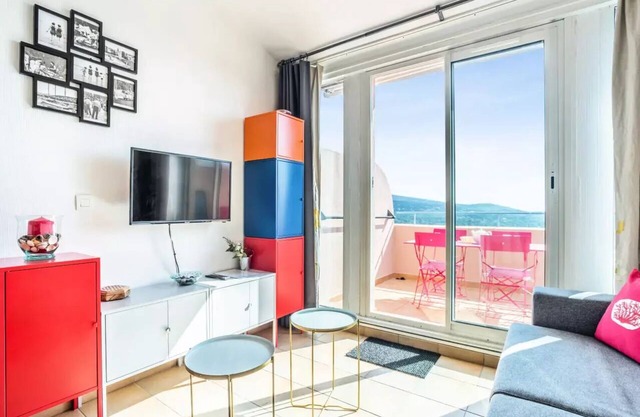 Apartments in the Restanques of the Gulf of St Tropez - maeva Home - 2 room apartment for 5 people sea view over the Gulf of Saint Tropez - Prestige - Super Home