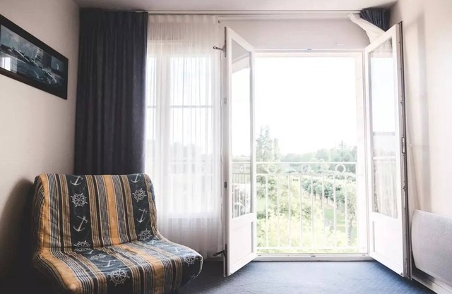 Appart'Hotel La Roche-Posay - 3 Room Apartment 6 People
