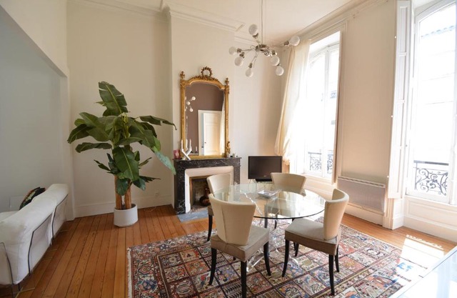 Appartement Haut de Gamme Places des Grands Hommes