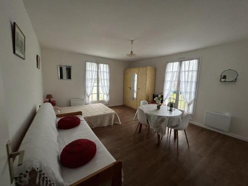 Appartement La Roche-Posay, 1 pièce, 4 personnes - FR-1-541-8