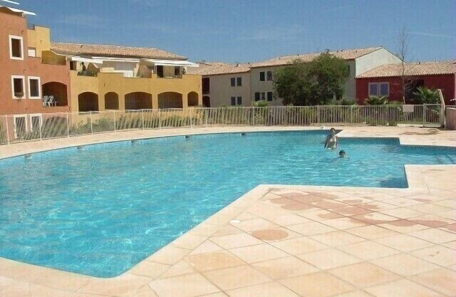 Beautiful apartment for 6 persons in a residence with swimming pool and tennis court