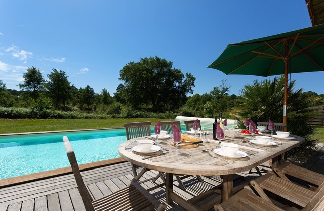 Belle villa avec piscine privée | Près de la plage