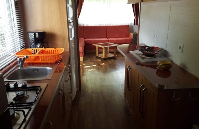 - bungalow 6 -