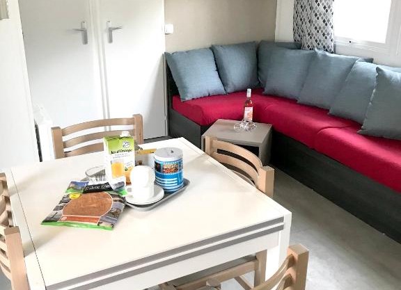 Bungalow de 3 chambres avec piscine partagee et jardin clos a Les Mathes a 3 km de la plage