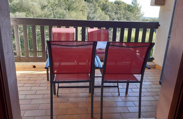 Charming studio 700 m from the center and close to the beach