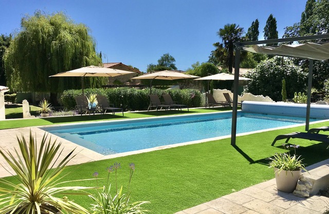 Chez Lussaud - 2 Boutique Gites with private hot tubs & a shared pool