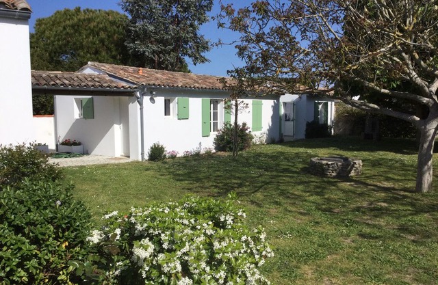 Family villa for rent in Saint-Clément-des-Baleines ideally located
