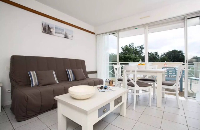 Golf Residence People 