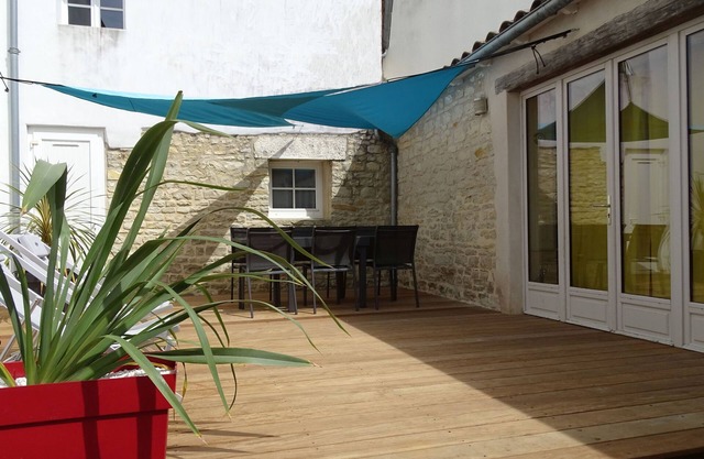 House VALERIANE .