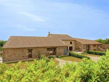 La Belle Cour in Roussines